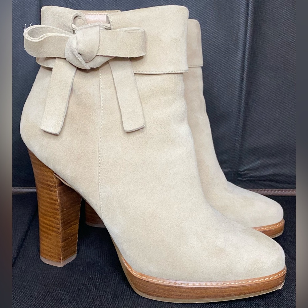 NINA Originals Nell Bow Booties